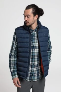Mountain Warehouse Seasons Mens Padded Gilet 16 Mountain Warehouse Seasons Mens Padded Gilet -Mountain Warehouse 025389 nav season padded gilet ecom gbg aw21 01