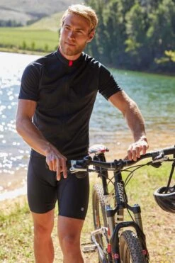 Mountain Warehouse Roubaix Mens Cycle Top -Mountain Warehouse 038518 jbl roubaix ss cycle top men ecom lifestyle ss22 01