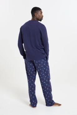 Mountain Warehouse Mens Printed Woven Pyjama Set 4 Mountain Warehouse Mens Printed Woven Pyjama Set -Mountain Warehouse 044381 nav ls printed woven pyjama set mens ecom gbg aw22 03