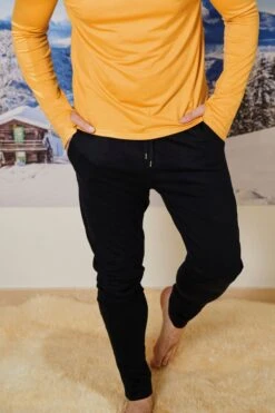 Front Page -Mountain Warehouse m00478 001 the24hourmensheavyweightmerinotrousers20221024112109 2