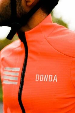 Torrential Mens Thermal Cycling Jacket 5 Torrential Mens Thermal Cycling Jacket -Mountain Warehouse m2a4c9 001 menstorrentialthermalcyclingjacket 4