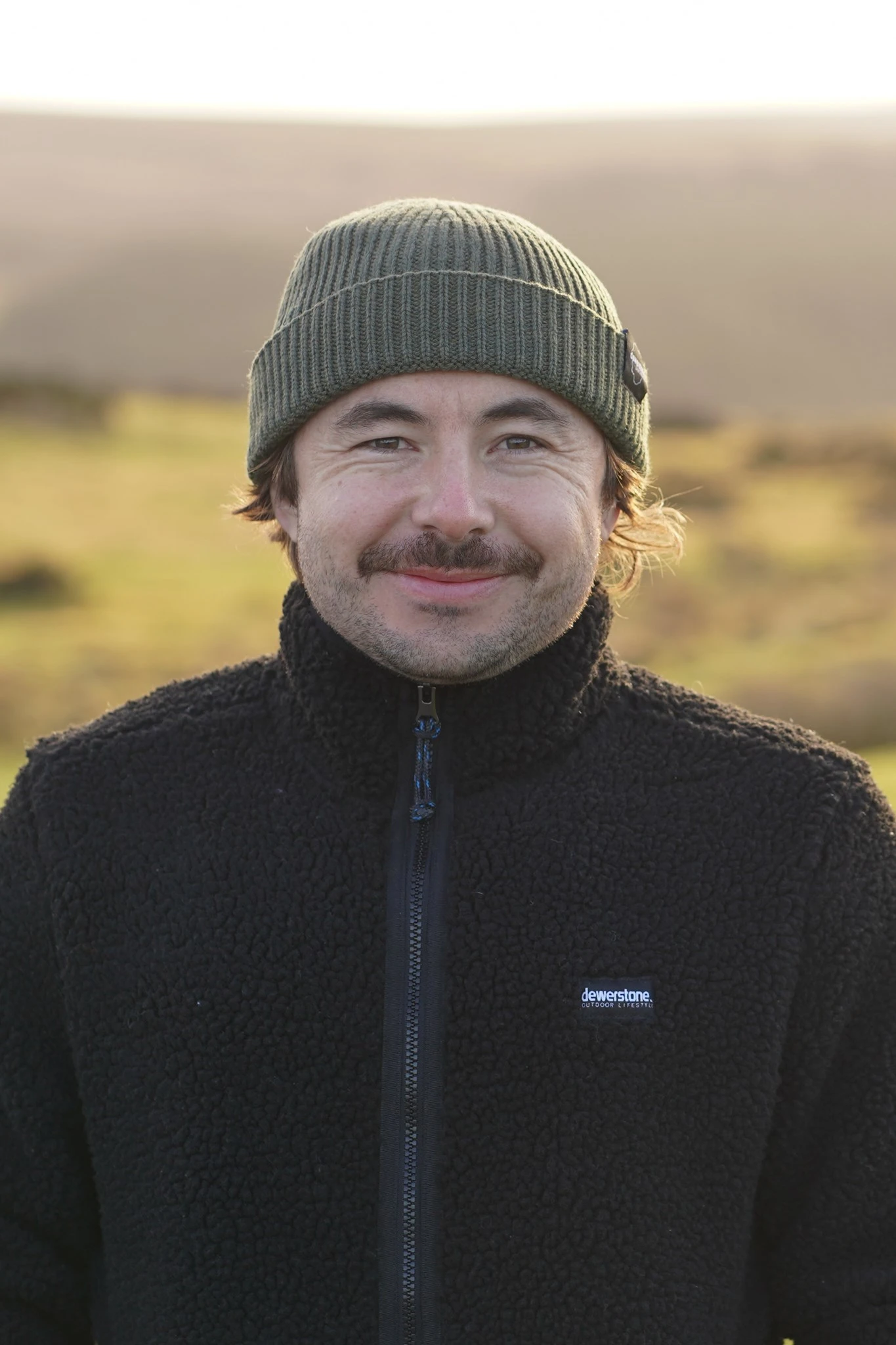 M5BD17 Aerial Mens 100% Recycled Fleece Jacket M5BD17 Aerial Mens 100% Recycled Fleece Jacket -Mountain Warehouse m5bd17 002 aerialmensrecycledfleecejacket20240725033614 3