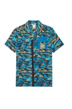 UMBRO Resort Mens Zipped Shirt