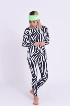 M65BA8 Hotel California Zebra Womens Baselayer Leggings -Mountain Warehouse m65ba8 001 hotelcaliforniazebrawomensbaselayerleggings20241114015120 3