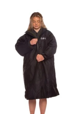 M6FF82 Tech Unisex Water Sport Robe -Mountain Warehouse m6ff82 002 techunisexwatersportrobe20240515095107 1