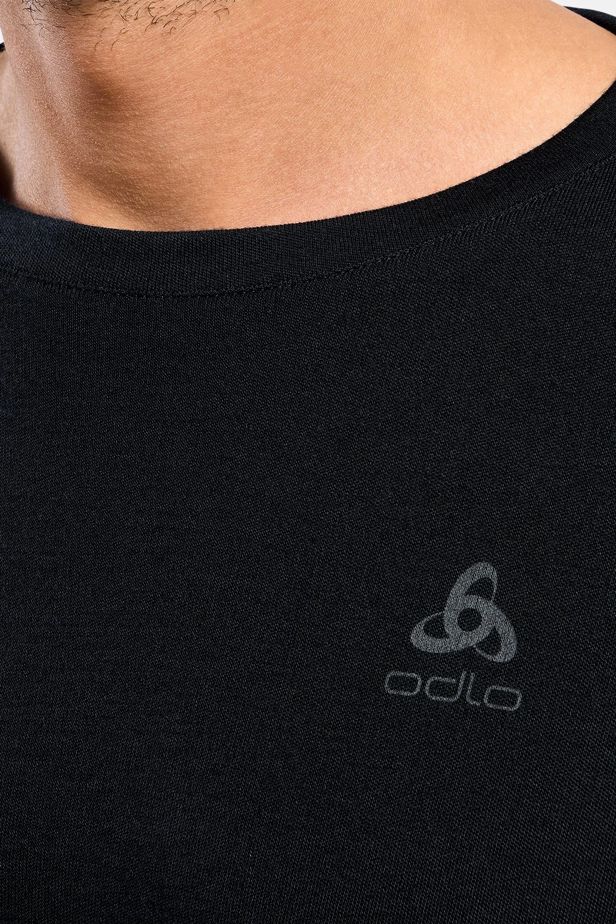 M87885 Merino Wool Mens 260 Long Sleeve Crew Base Layer Odlo M87885 Merino Wool Mens 260 Long Sleeve Crew Base Layer -Mountain Warehouse m87885 001 merinowoolmens260longsleevecrewbaselayer20250519073612 3