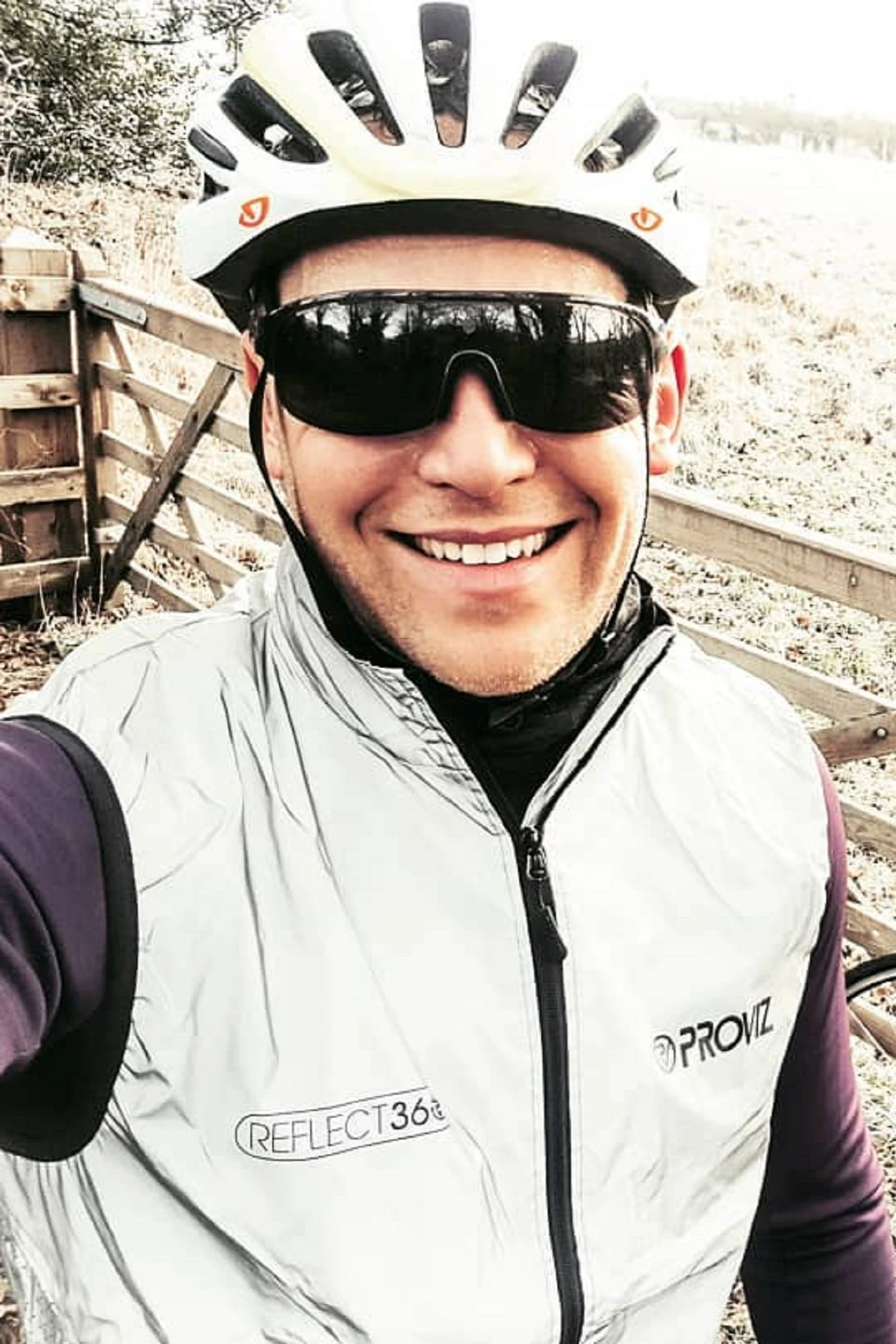 M912D8 Reflect360 Mens Reflective Cycling Gilet ProViz M912D8 Reflect360 Mens Reflective Cycling Gilet -Mountain Warehouse m912d8 001 reflect360mensreflectivecyclinggilet20230831053614 8