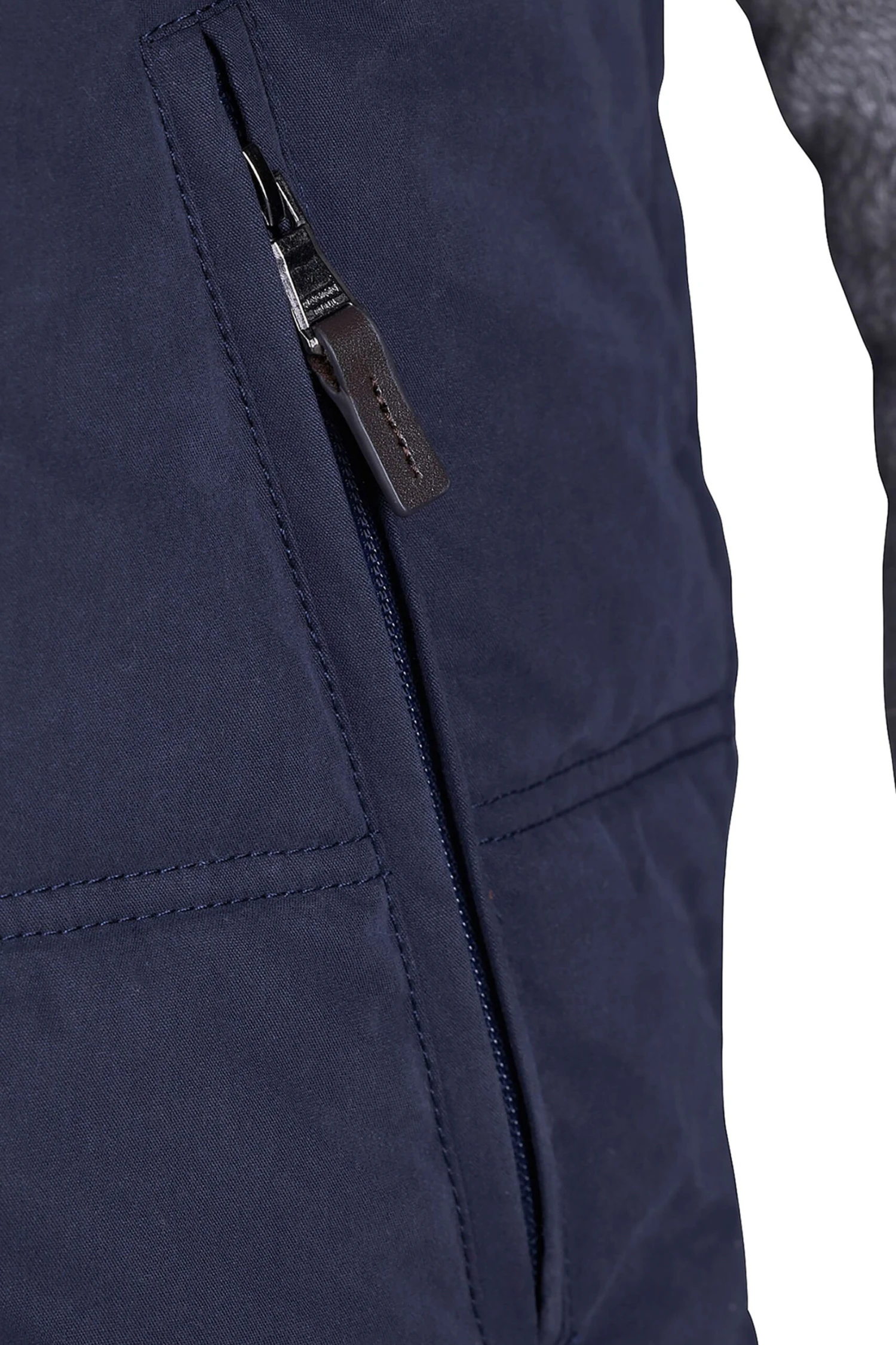 M99FAA Classic Padded Mens Gilet M99FAA Classic Padded Mens Gilet -Mountain Warehouse m99faa 001 classicpaddedmensgilet20231123033639 6 scaled