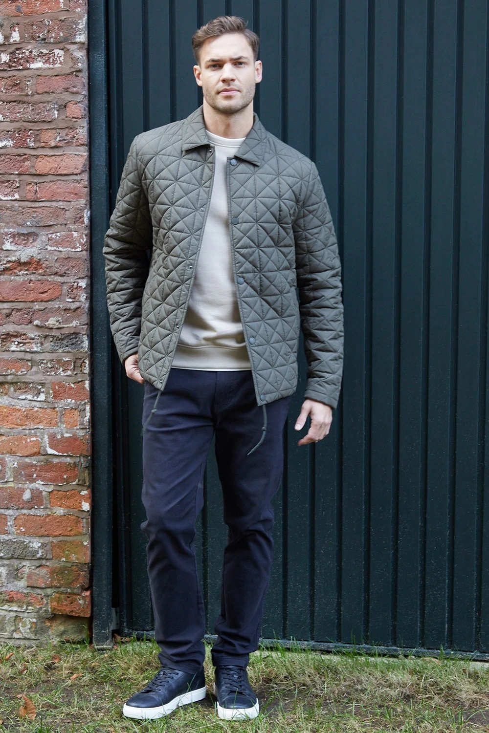 MA7A58 Lightweight Mens Collared Quilted Jacket Threadbare MA7A58 Lightweight Mens Collared Quilted Jacket -Mountain Warehouse ma7a58 001 lightweightmenscollaredquiltedjacket20250313060629 3