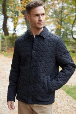 Threadbare MA7A58 Lightweight Mens Collared Quilted Jacket 11 Threadbare MA7A58 Lightweight Mens Collared Quilted Jacket -Mountain Warehouse ma7a58 002 lightweightmenscollaredquiltedjacket20250313060630 5