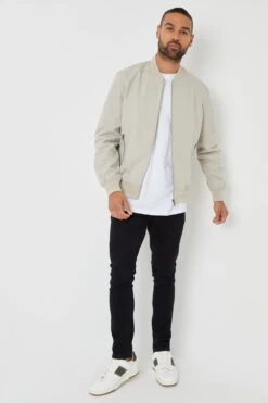 Threadbare MB42F2 Showerproof Mens Classic Bomber Jacket 13 Threadbare MB42F2 Showerproof Mens Classic Bomber Jacket -Mountain Warehouse mb42f2 003 showerproofmensclassicbomberjacket20250313042122 3