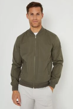 Threadbare MB42F2 Showerproof Mens Classic Bomber Jacket 18 Threadbare MB42F2 Showerproof Mens Classic Bomber Jacket -Mountain Warehouse mb42f2 004 showerproofmensclassicbomberjacket20250313042122 4