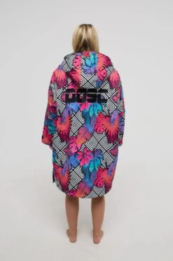 MC25A3 Sherpa Unisex Changing Robe 5 MC25A3 Sherpa Unisex Changing Robe -Mountain Warehouse mc25a3 001 sherpaunisexchangingrobe20250131030602 4