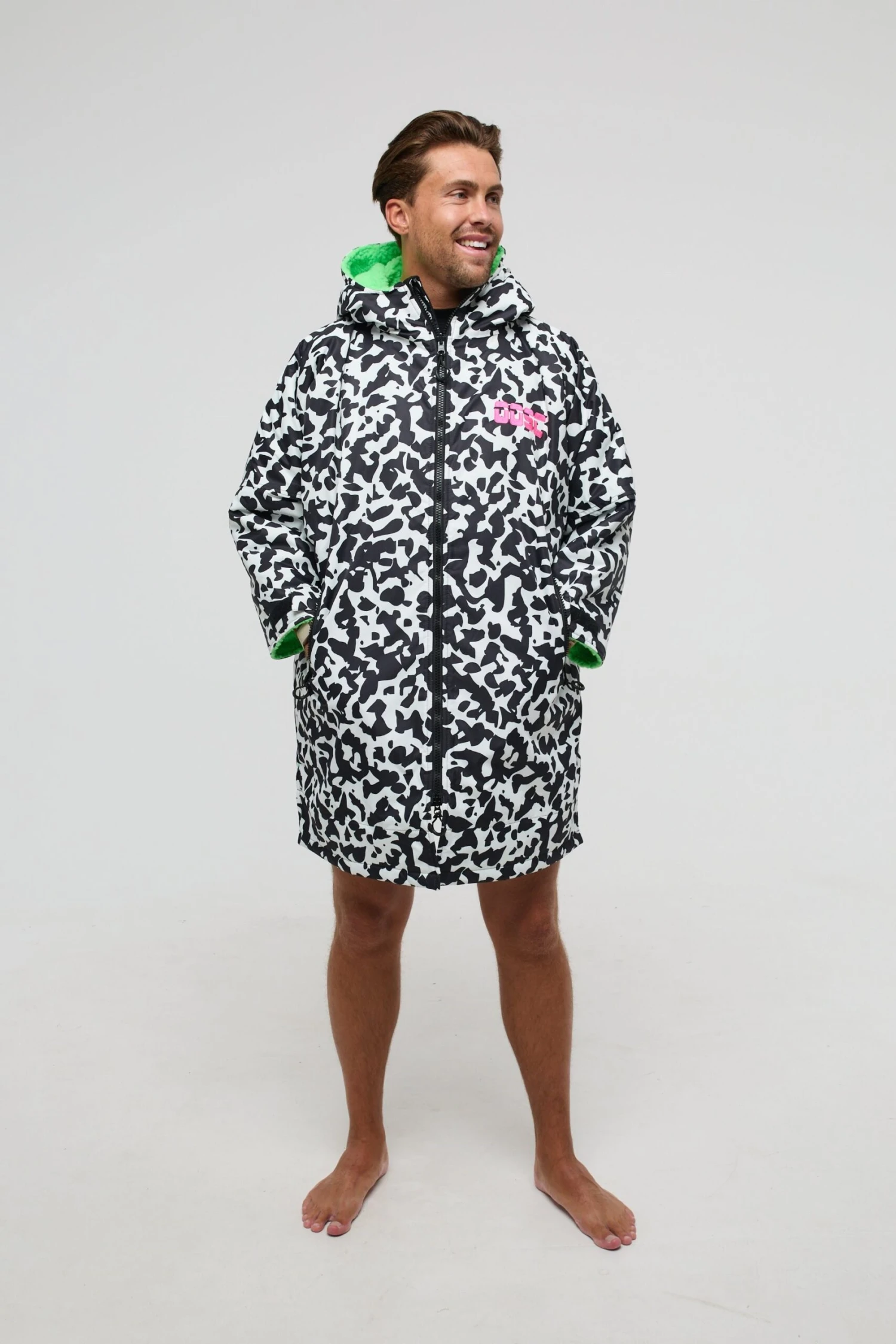 MC25A3 Sherpa Unisex Changing Robe MC25A3 Sherpa Unisex Changing Robe -Mountain Warehouse mc25a3 003 sherpaunisexchangingrobe20250131030603 1 scaled