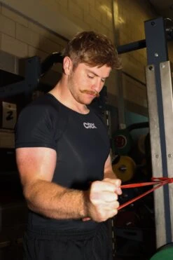 Elite Mens Compression T-shirt -Mountain Warehouse mce000 001 elitemenscompressiontshirt20221027062111 3