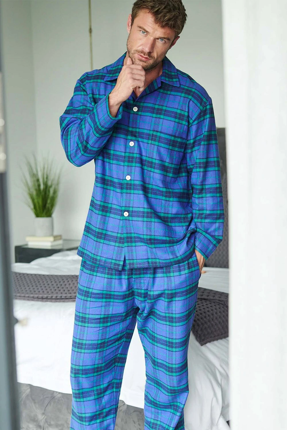 MD3A57 Tartan 100% Brushed Cotton Pyjama Set MD3A57 Tartan 100% Brushed Cotton Pyjama Set -Mountain Warehouse md3a57 001 tartan100brushedcottonpyjamaset20241121120620 2