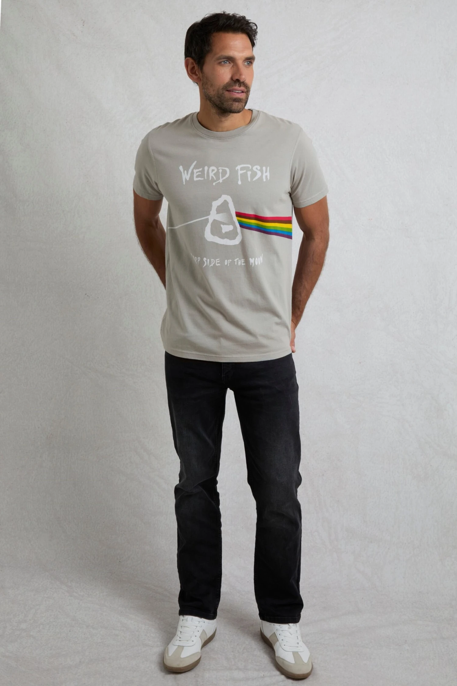 MF9A39 Carp Side Mens Artist Tee MF9A39 Carp Side Mens Artist Tee -Mountain Warehouse mf9a39 003 carpsidemensartisttee20250221072118 1 scaled